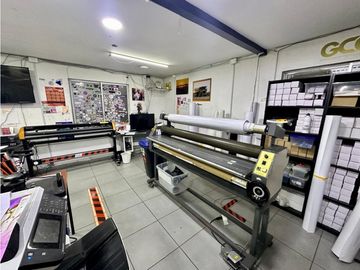Venta casa comercial excelente oportunidad