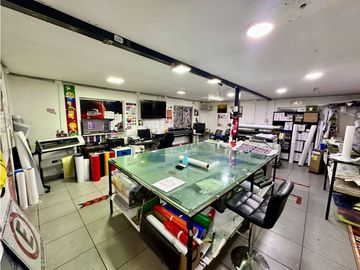 Venta casa comercial excelente oportunidad