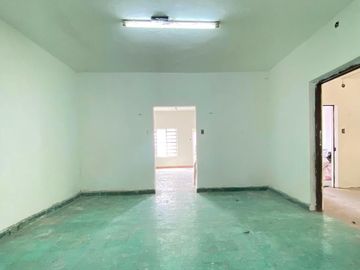 Downtown Mérida Home: Perfect for Tourism Biz | 3 Beds + 4-Car Garage MID-148