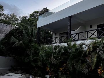 🌴 Invest in your dream of owning a Jungle Boutique Hotel just 500 meters from Xcacel-Xcacelito Beach! 🌊 TU-042