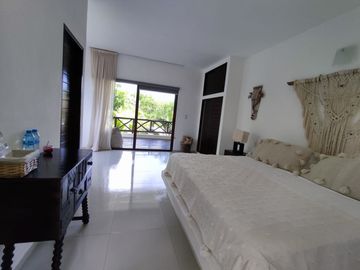🌴 Invest in your dream of owning a Jungle Boutique Hotel just 500 meters from Xcacel-Xcacelito Beach! 🌊 TU-042