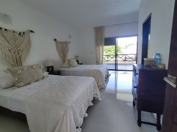 🌴 Invest in your dream of owning a Jungle Boutique Hotel just 500 meters from Xcacel-Xcacelito Beach! 🌊 TU-042
