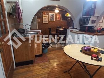 Local Comercial en Venta en Alcalde Fernando Castillo Velásco / Los Maitenes