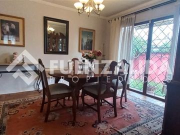 Local Comercial en Venta en Alcalde Fernando Castillo Velásco / Los Maitenes