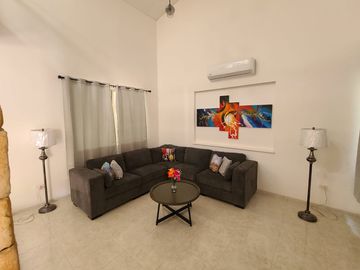 Luxurious 4-Bedroom Residence in Mérida: North Paradise RHM-001