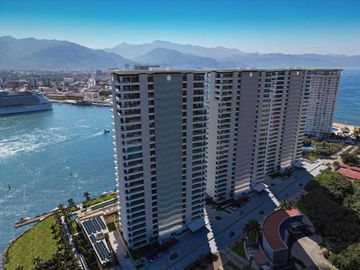 Luxury Living: 4 Bedroom Ocean front Apartments for Sale in Puerto Vallarta &#8211; PV-003