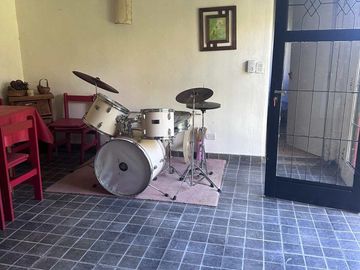 Casa con lote propio 3 dermitorios y garage