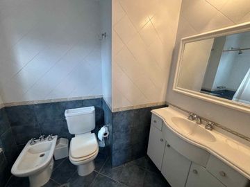 Venta Departamento 3 Amb. Pinamar 1 cuadra del mar