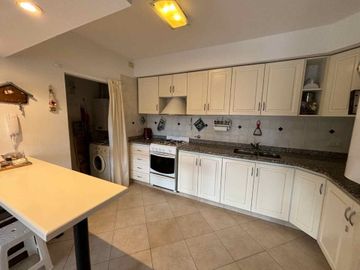 Venta Departamento 3 Amb. Pinamar 1 cuadra del mar