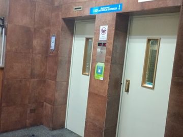 Estacionamiento en Venta en Huérfanos con Miraflores