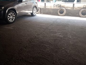 Estacionamiento en Venta en Huérfanos con Miraflores