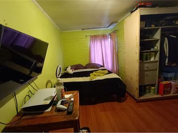 Central y espaciosa casa en Av tres Poniente Maipu