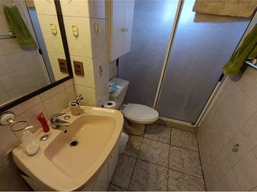 Central y espaciosa casa en Av tres Poniente Maipu