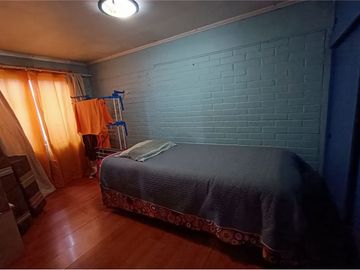Central y espaciosa casa en Av tres Poniente Maipu