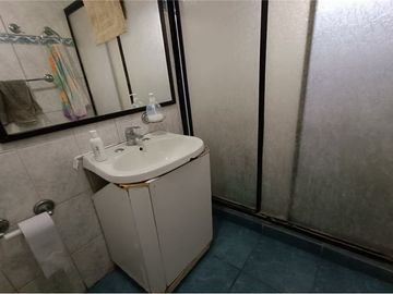 Central y espaciosa casa en Av tres Poniente Maipu