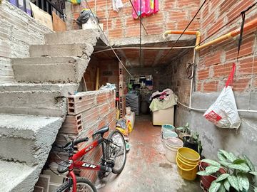 VENTA de CASAS en BELLO