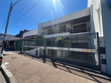 Casa  en Venta Ramos Mejia / La Matanza (A004 4561)