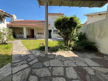 Chalet en Venta Ramos Mejia / La Matanza (A004 4583)