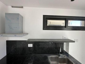 Hermoso departamento a estrenar con terraza propia con parrilla.