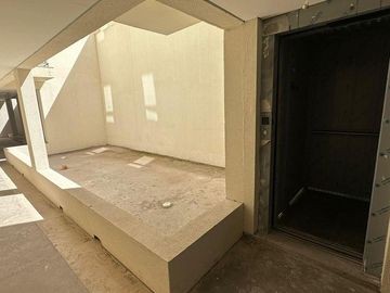 Hermoso departamento a estrenar con terraza propia con parrilla.