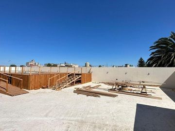 Hermoso departamento a estrenar con terraza propia con parrilla.