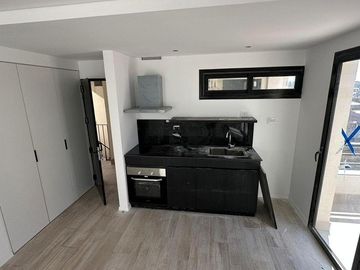 Hermoso departamento a estrenar con terraza propia con parrilla.