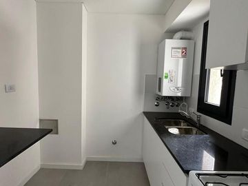 Hermoso departamento en venta en Caronti 152,