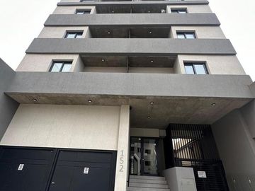 Hermoso departamento en venta en Caronti 152,