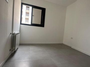 Hermoso departamento en venta en Caronti 152,