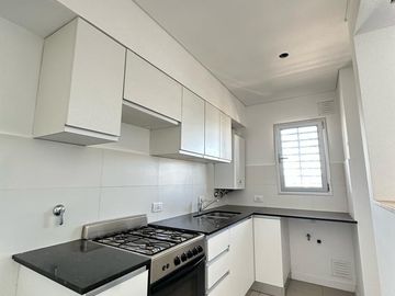 Hermoso departamento en Dorrego 532.