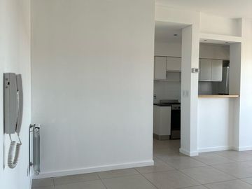 Hermoso departamento en Dorrego 532.