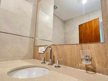 Hermoso departamento en Dorrego 532.