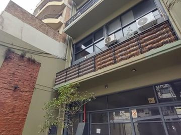 VENTA DEPARTAMENTO TIPO LOFT, CABALLITO, 2 PLANTAS, BALCON AL FRENTE, APTO CREDITO