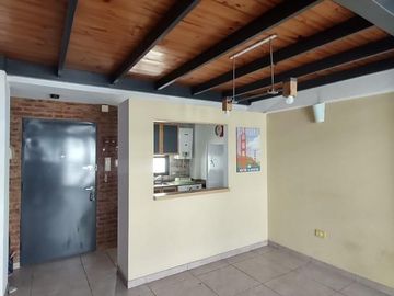 VENTA DEPARTAMENTO TIPO LOFT, CABALLITO, 2 PLANTAS, BALCON AL FRENTE, APTO CREDITO