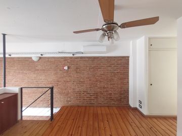 VENTA DEPARTAMENTO TIPO LOFT, CABALLITO, 2 PLANTAS, BALCON AL FRENTE, APTO CREDITO