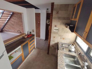 VENTA DEPARTAMENTO TIPO LOFT, CABALLITO, 2 PLANTAS, BALCON AL FRENTE, APTO CREDITO
