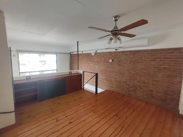 VENTA DEPARTAMENTO TIPO LOFT, CABALLITO, 2 PLANTAS, BALCON AL FRENTE, APTO CREDITO