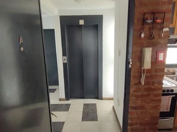 VENTA DEPARTAMENTO TIPO LOFT, CABALLITO, 2 PLANTAS, BALCON AL FRENTE, APTO CREDITO