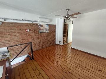 VENTA DEPARTAMENTO TIPO LOFT, CABALLITO, 2 PLANTAS, BALCON AL FRENTE, APTO CREDITO