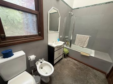 Casa con Piscina ubicada en el barrio La Bota - Benavidez