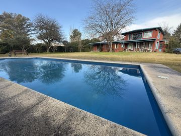 Casa con Piscina ubicada en el barrio La Bota - Benavidez