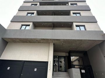 Departamento en venta de 2 dormitorios c/ cochera en Centro Norte.