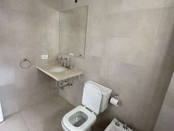 Departamento en venta de 2 dormitorios c/ cochera en Centro Norte.