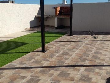 Departamento en venta de 2 dormitorios c/ cochera en Bahía Blanca