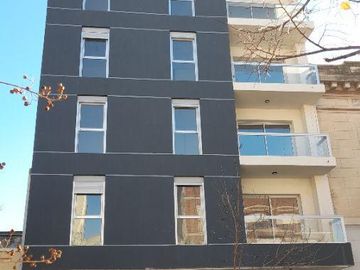 Departamento en venta de 2 dormitorios c/ cochera en Bahía Blanca
