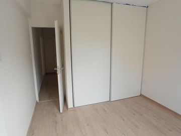 Departamento en venta de 2 dormitorios c/ cochera en Bahía Blanca