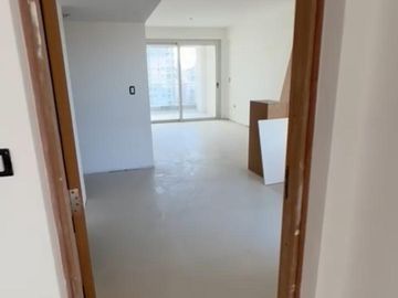 Excelente departamento en venta, en Corrientes 30.