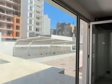 Excelente departamento en venta, en Corrientes 30.