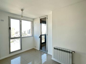 Departamento en venta de 1 dorm con balcón al frente