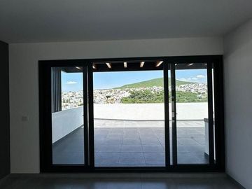 Venta de Casa en Lomas de Juriquilla